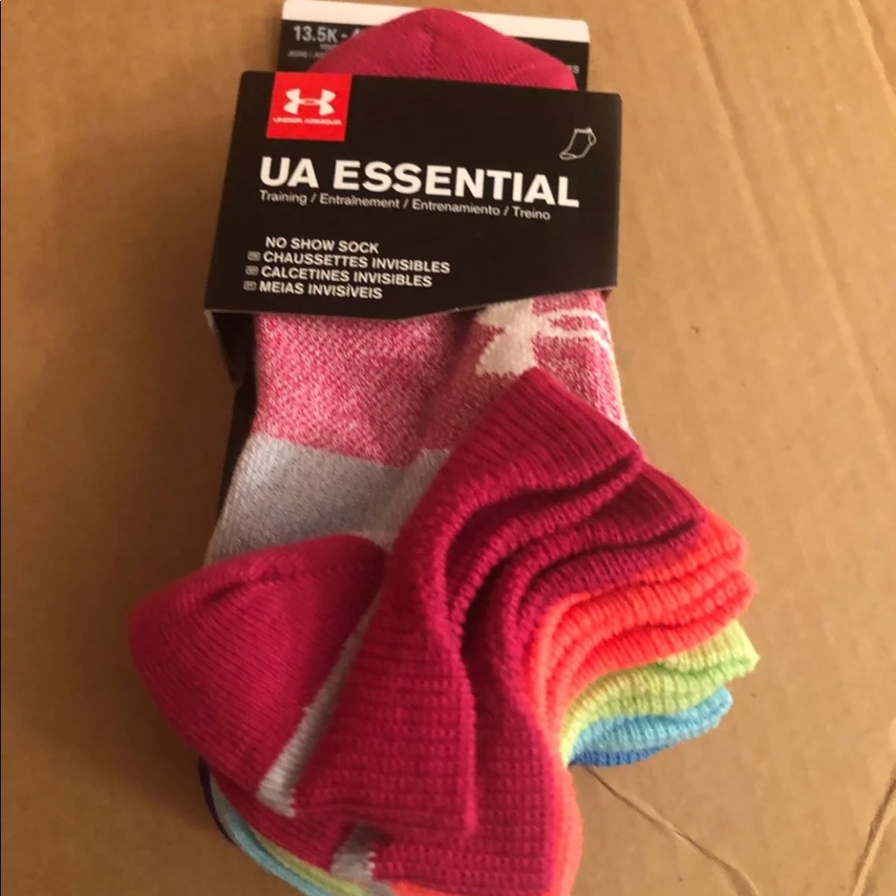 New Under Armour 6 pairs no Show Socks
